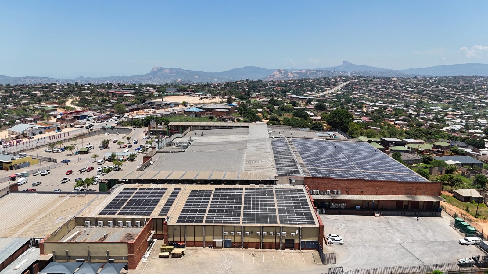 Aerial view of the 1 MW rooftop plant at Dayizenza Mall, Nelspruit